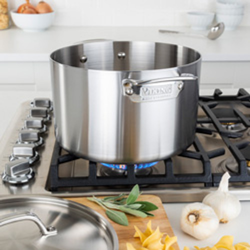Viking Professional 5-Ply 8 qt. Stock Pot