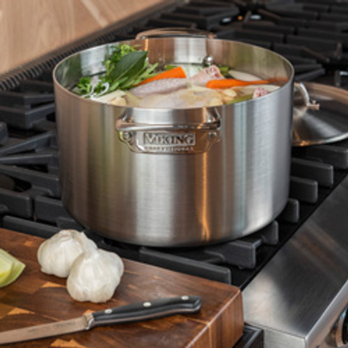 Viking Professional 5-Ply 8 qt. Stock Pot